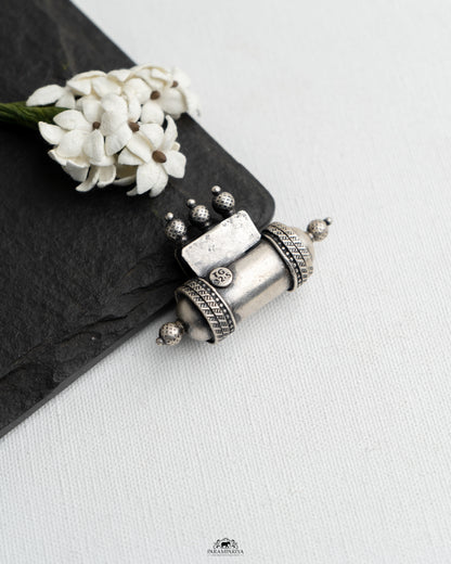 Buna Pendant