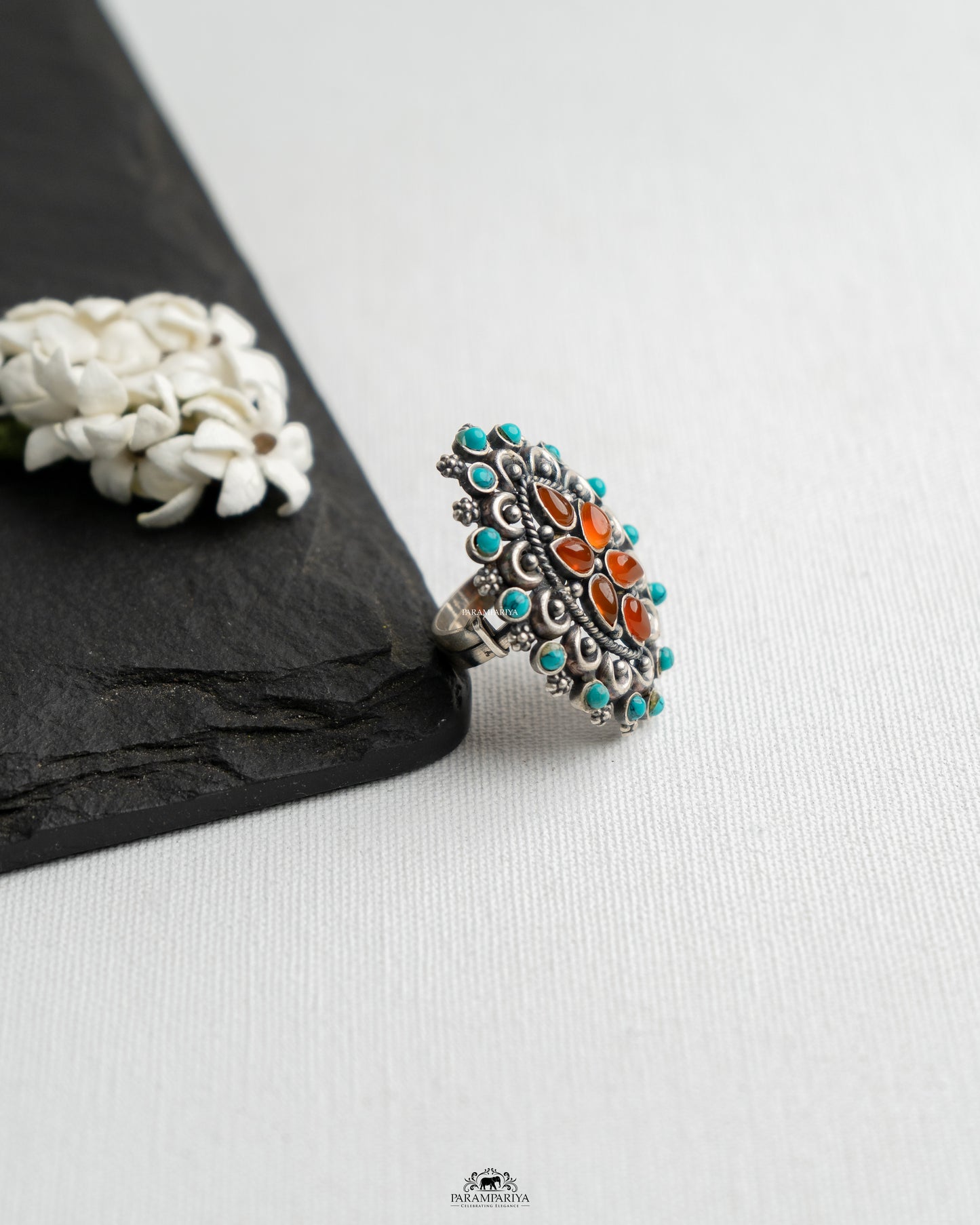 Sigi Finger Ring