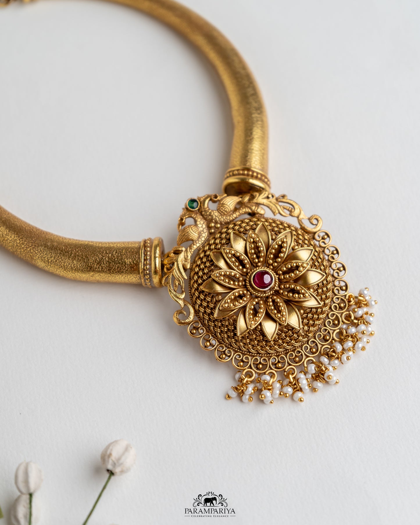 Bagiya Necklace Set