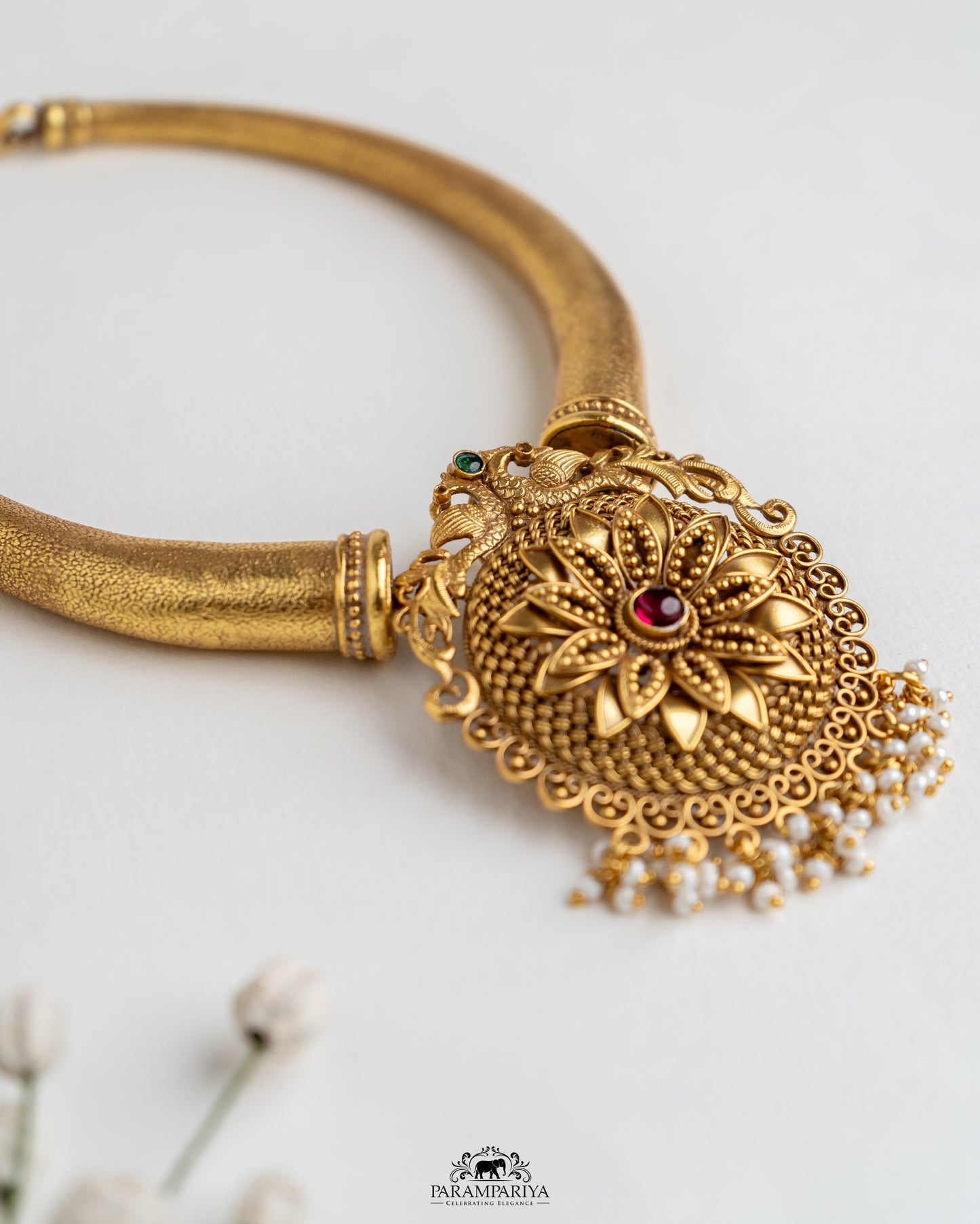 Bagiya Necklace Set