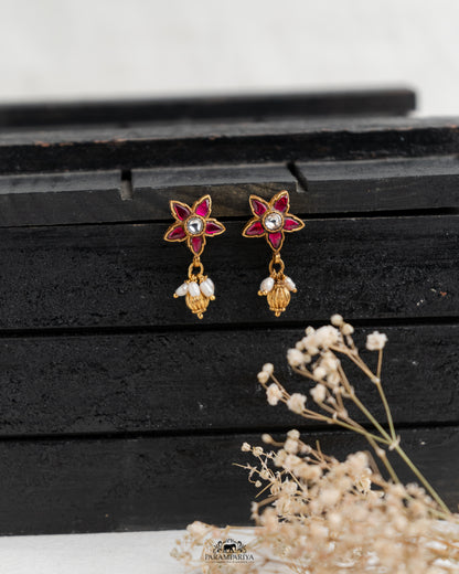 Kavini Earrings