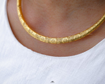 Dheer Necklace