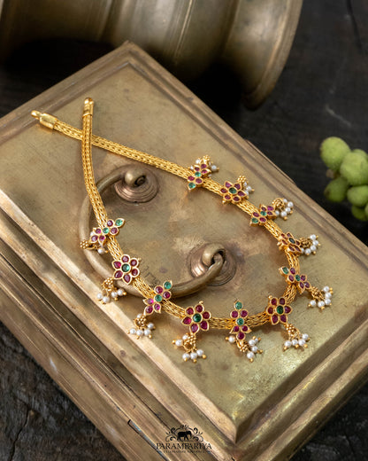 Thenazhagi Necklace