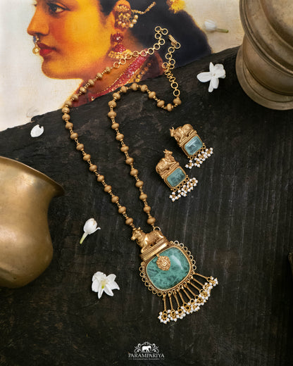 Aghnya Necklace Set