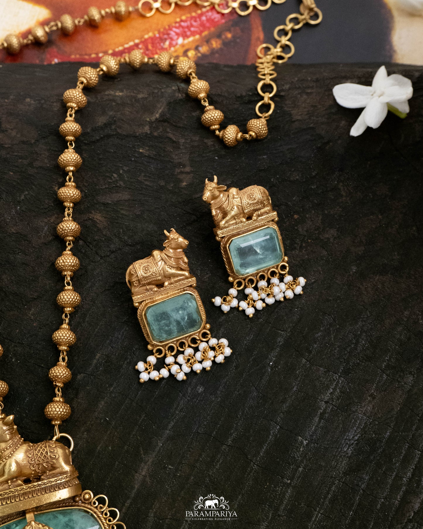 Aghnya Necklace Set