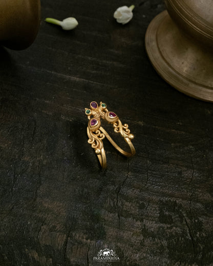 Lalita Finger Ring