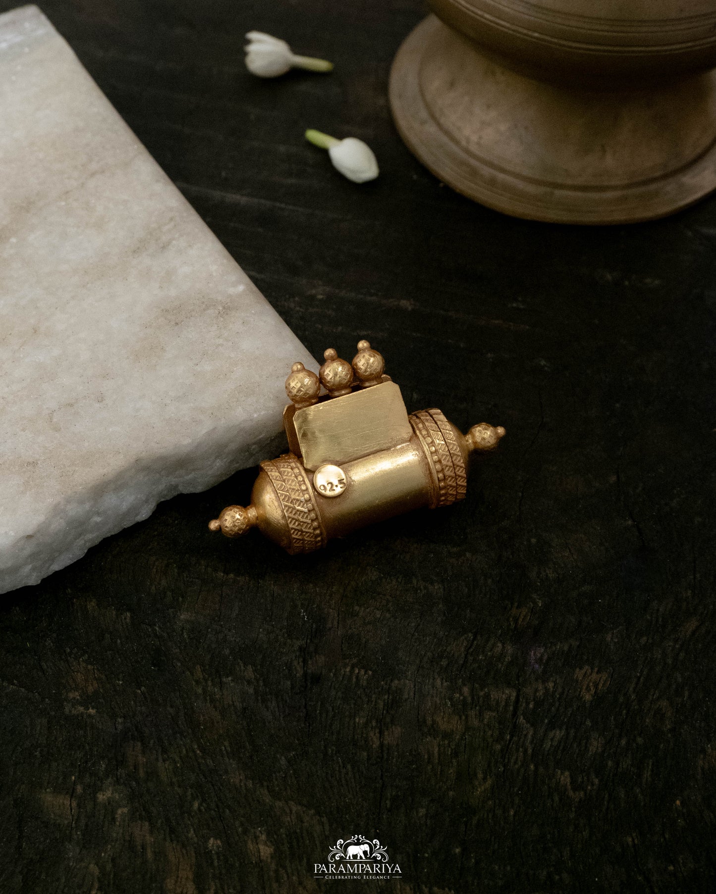 Tanirika Pendant