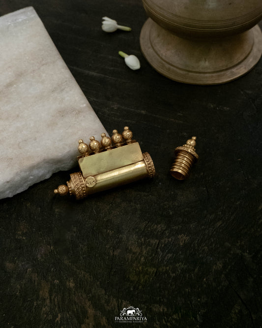 Ojaswini Pendant (Openable)