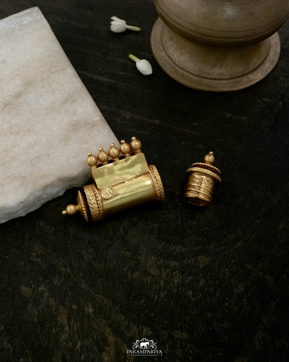 Clara Pendant (Openable)