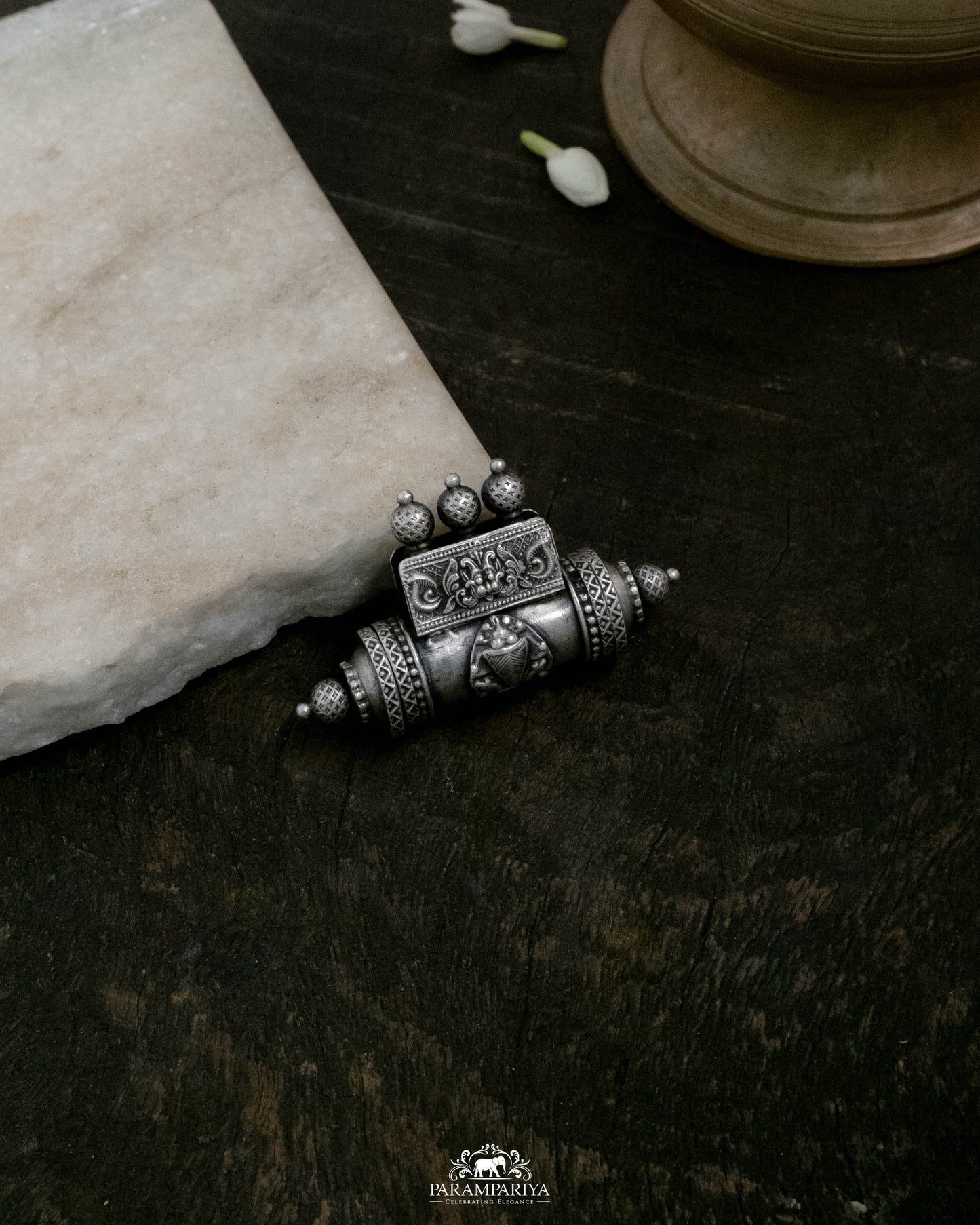 Indira Pendant (Openable)