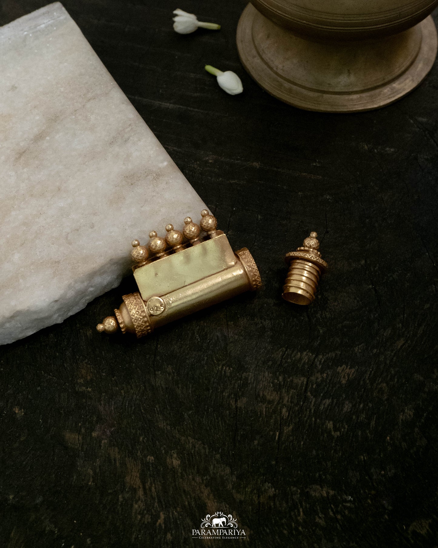 Aradhana Pendant (Openable)