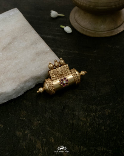 Parnika Pendant