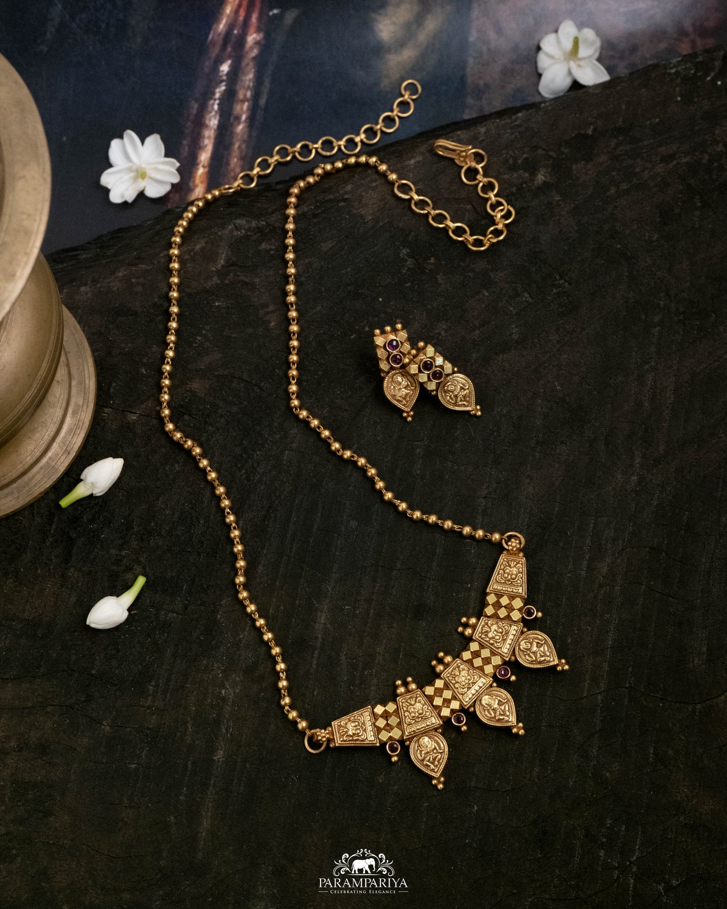 Roshni Necklace Set