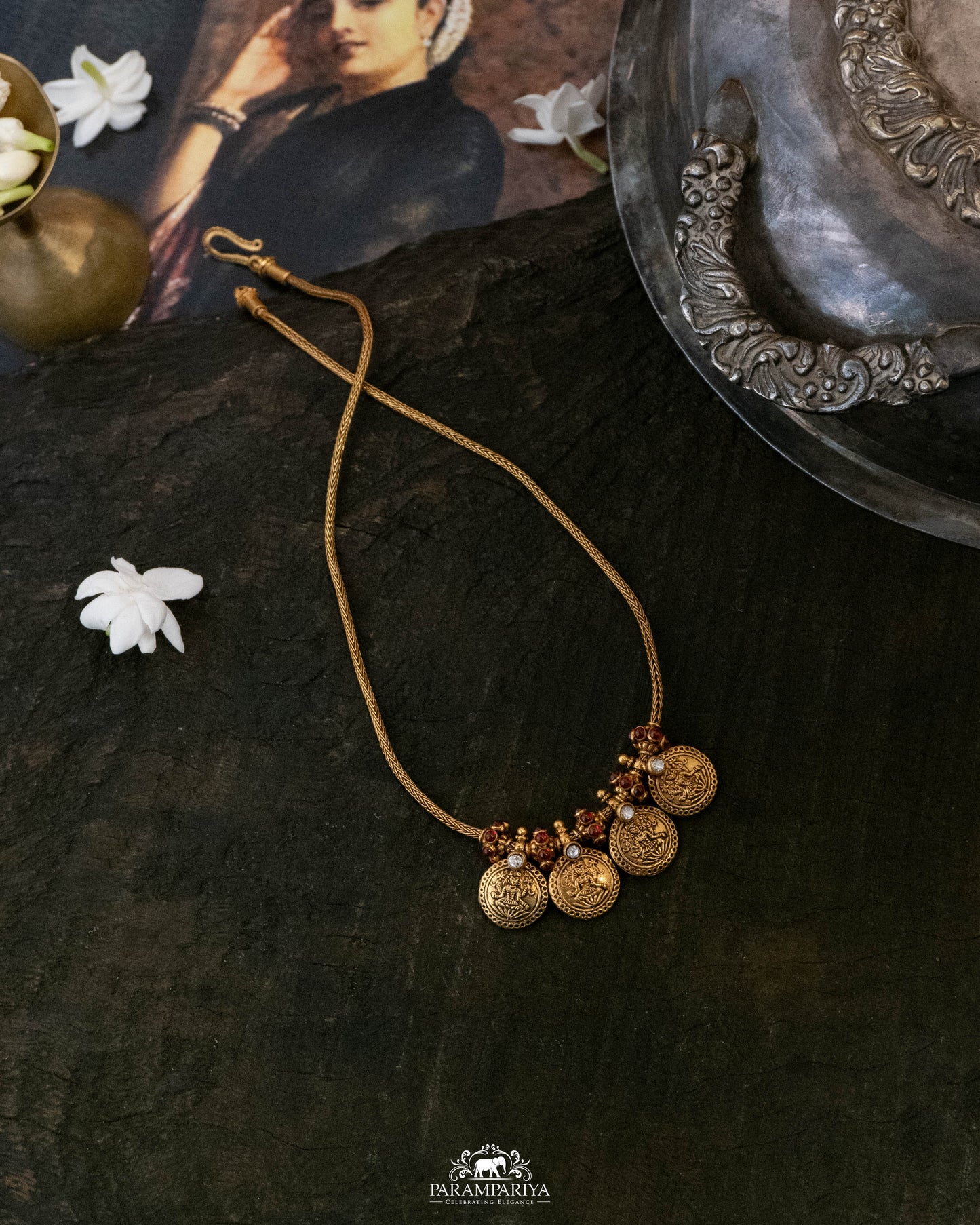 Vedhavalli Necklace (Reversible)