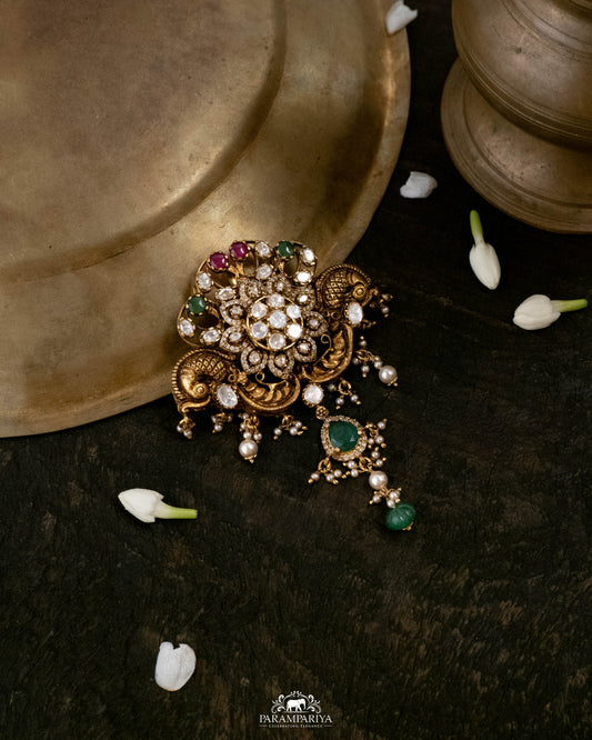 Aavani Pendant