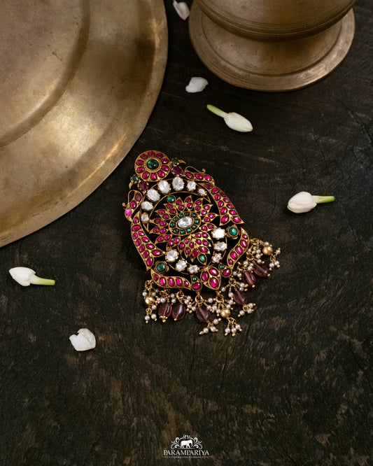 Yuvi Pendant