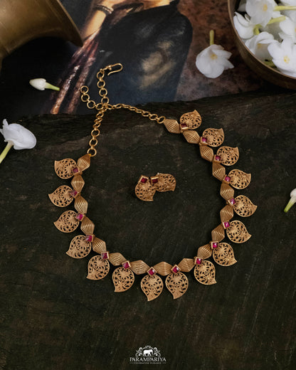 Devika Necklace Set