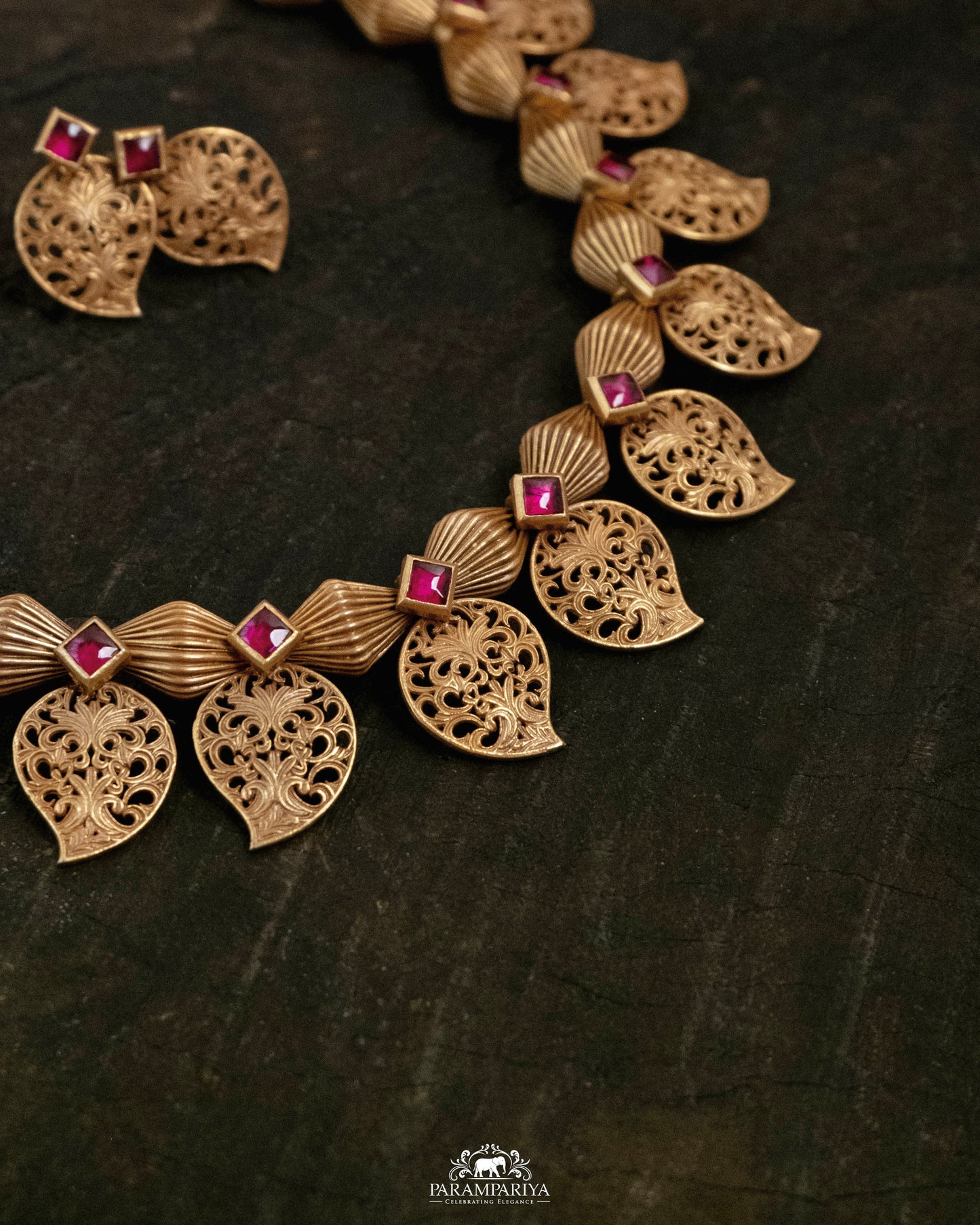 Devika Necklace Set