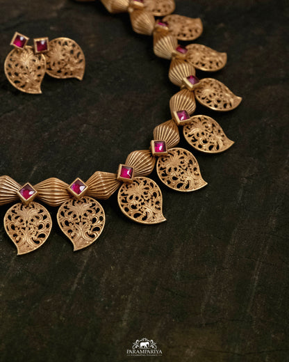 Devika Necklace Set