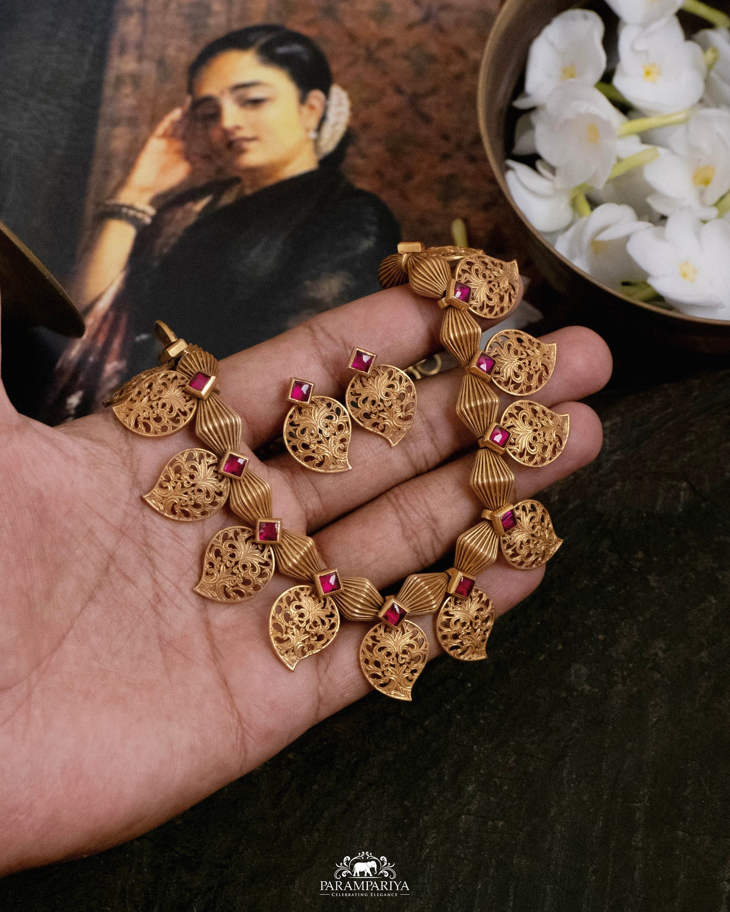 Devika Necklace Set