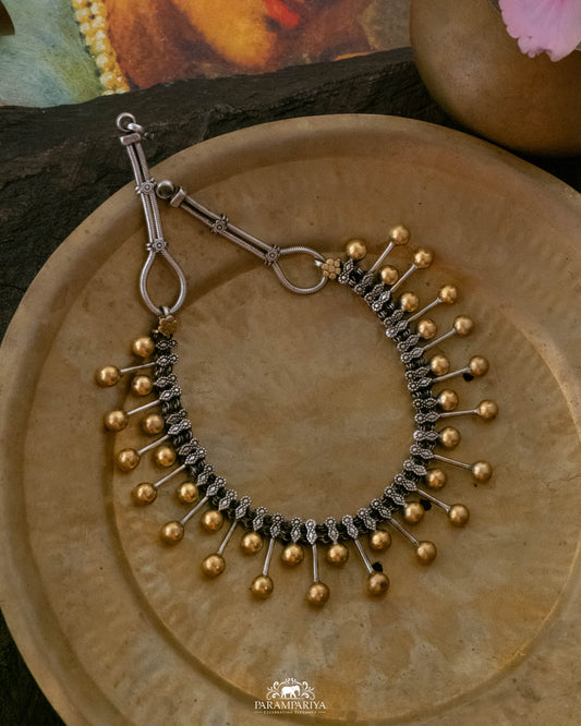Vaish Necklace