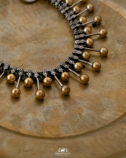 Vaish Necklace