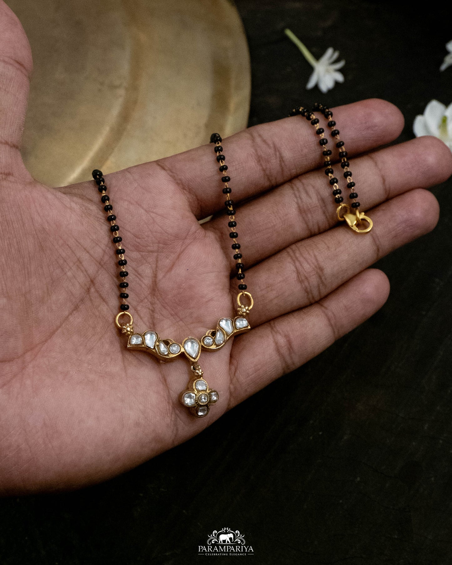 Dyuti Necklace