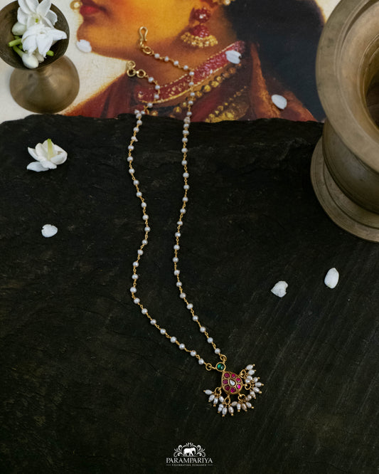 Thulir Necklace