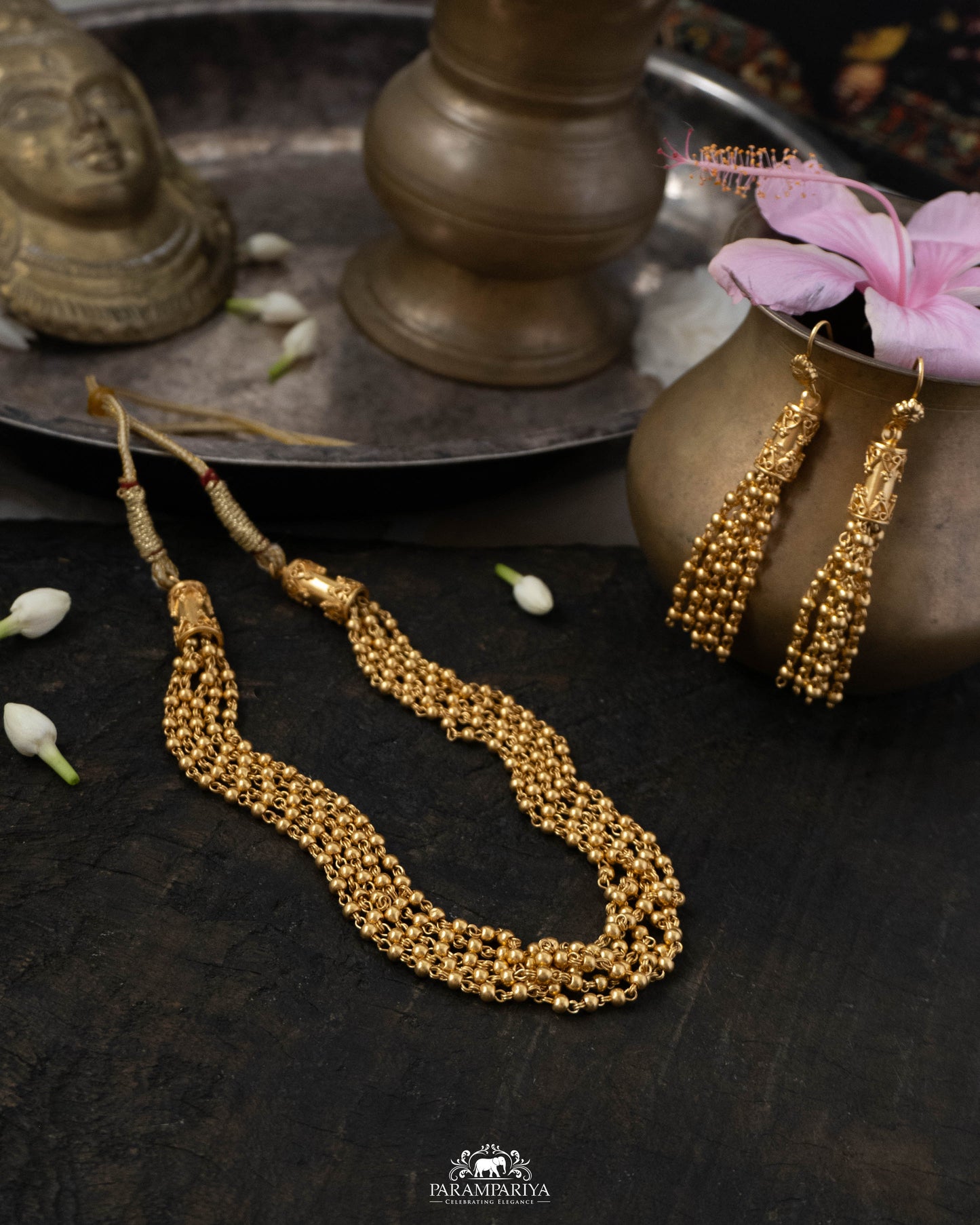 Thenmozhi Necklace Set
