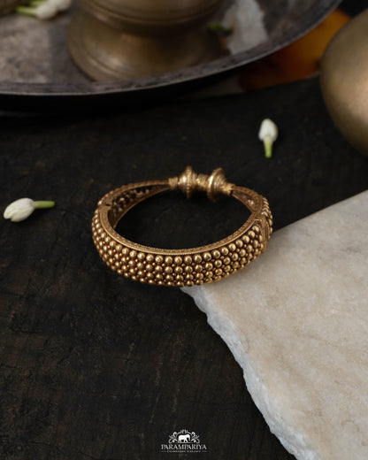 Mira Bangle (Single)
