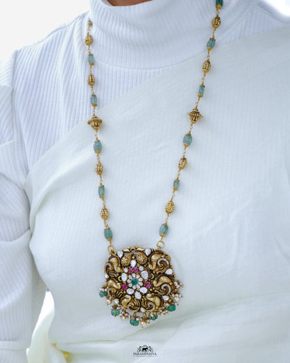 Vasi Necklace