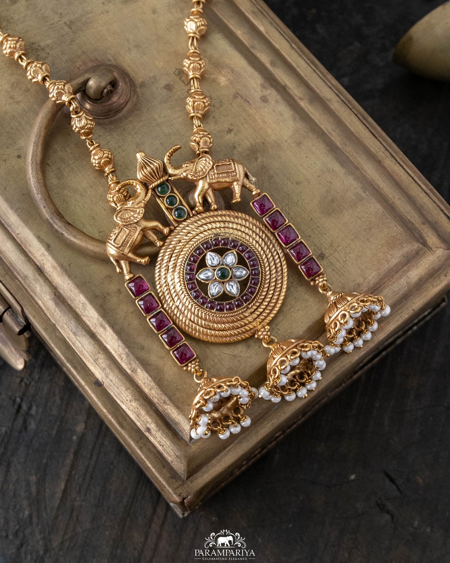 Gaja Necklace