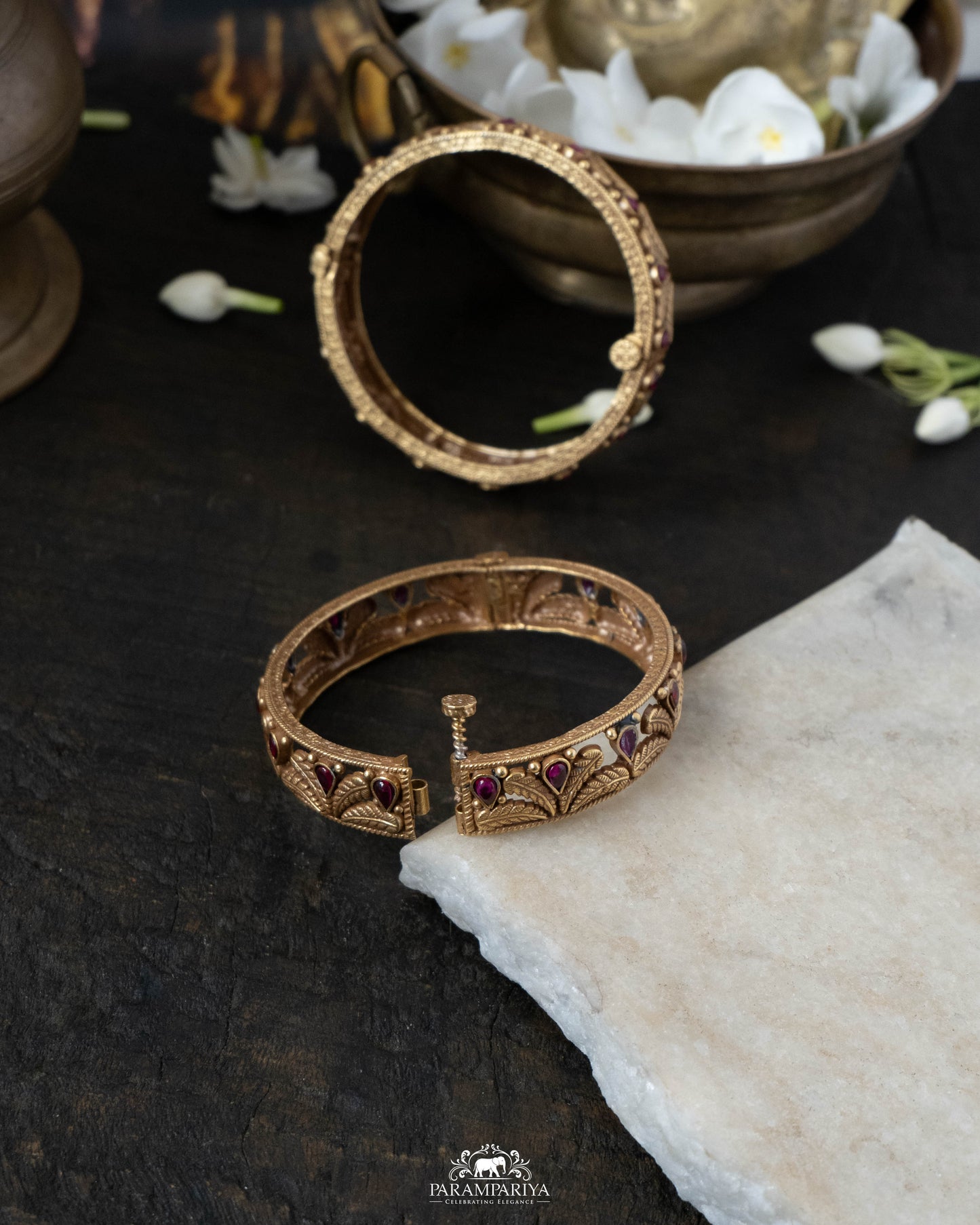 Vartika Bangle (Single)