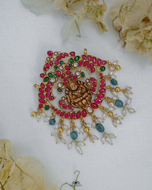 Laksh Pendant