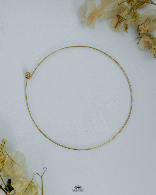 A simple gold micron plated pure silver hasli to mix and match with any of your gold or silver pendants for a minimal look.

 