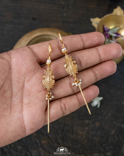 Edge &amp; Elegance!!
Introducing our Needle Earcuffs featuring bold statement motifs crafted in pure silver with a rich gold micron-plated finish - a striking blend of traditional artistry and contemporary elegance.