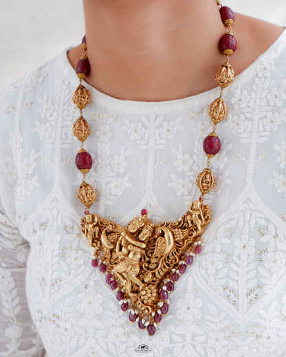 A captivating unisex necklace featuring Krishna Radha in pure silver and antique gold micron plating, this piece is part of our revered temple jewellery collection.