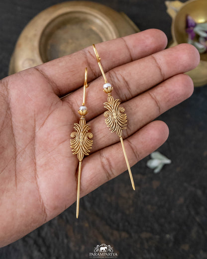 Nilavizhi Earrings