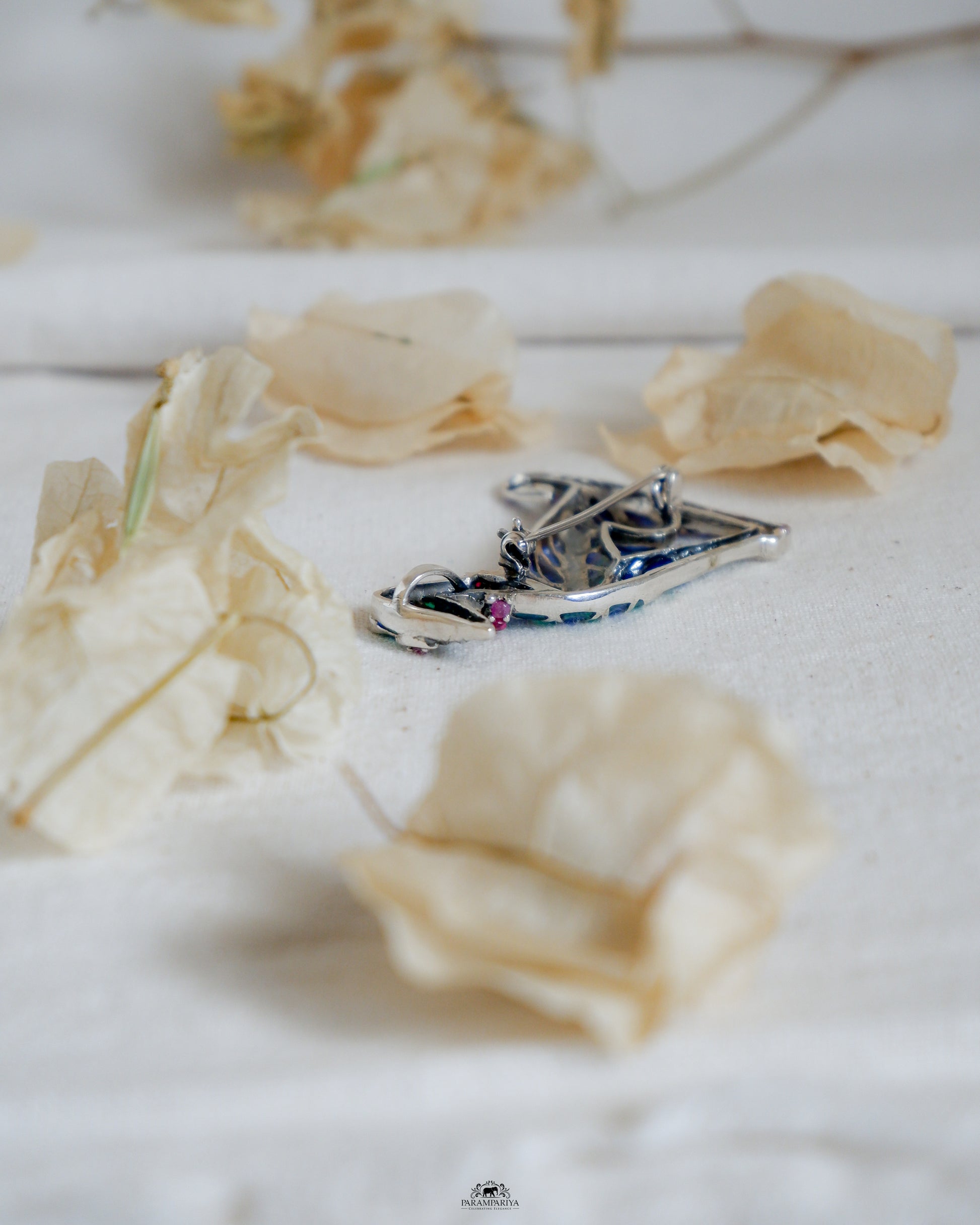 Brooch Bliss!!
Add a dash of cuteness to your outfit with this adorable pure silver brooches!!!