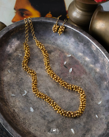 Radhi Necklace Set