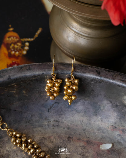 Radhi Necklace Set