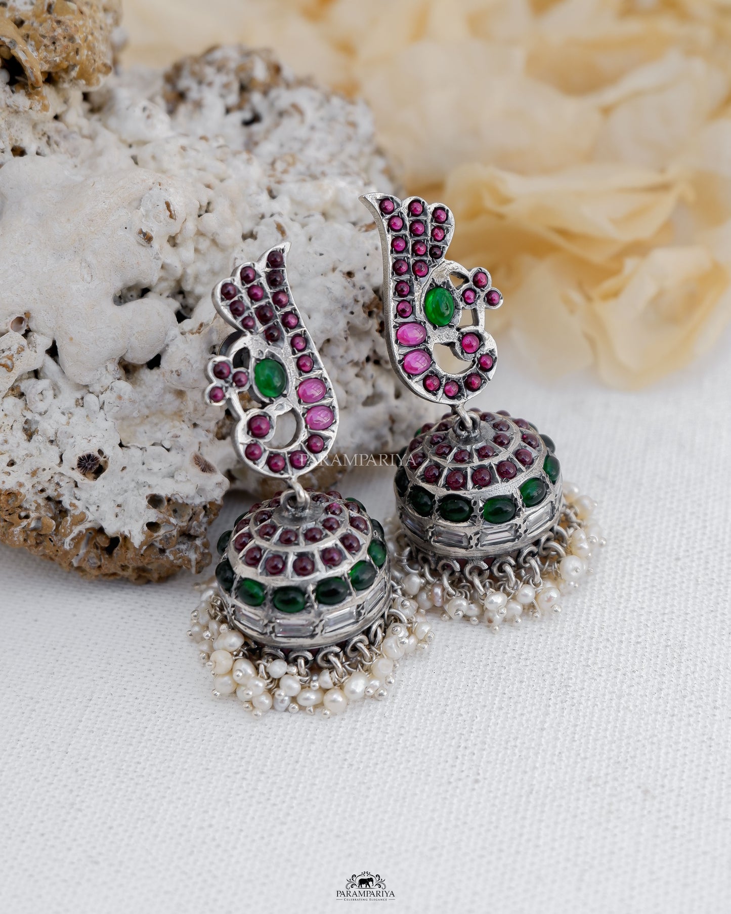 Jhumka Edit!!

92.5 pure silver jhumka.