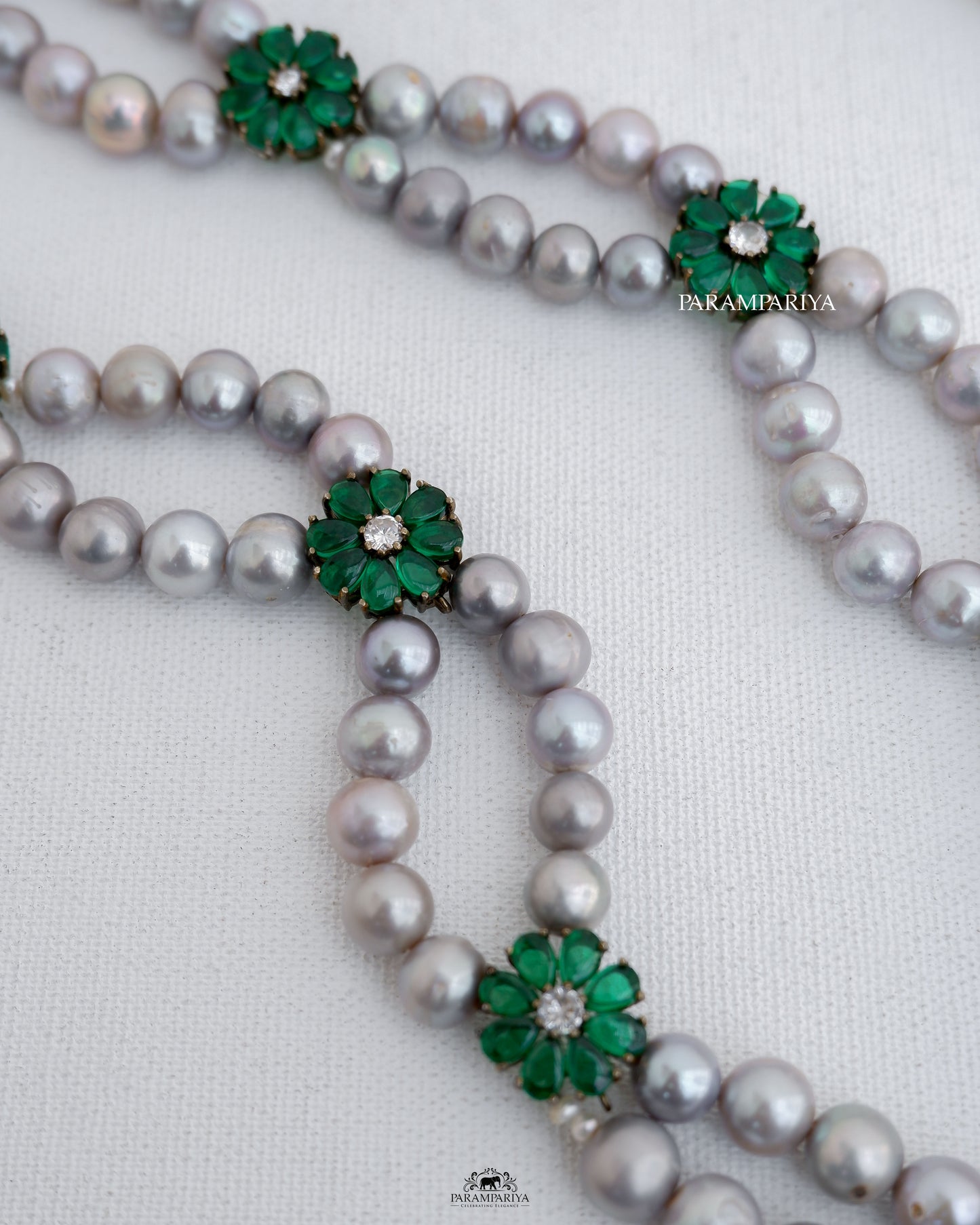 Lustrous Charm of Pearls!!
Pure silver micron gold plated kundan pendant blended with grey fresh water pearls.

#pearlnecklace #greypearls #pearls #kundanandpearls #pearlmala