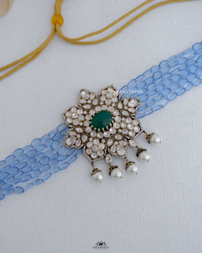Dreamy Tanzanite!!
92.5 pure silver micron gold plated moissanite choker with tanzanite beads.

#tanzanite #choker #tanzanitebeads #tanzanitechoker