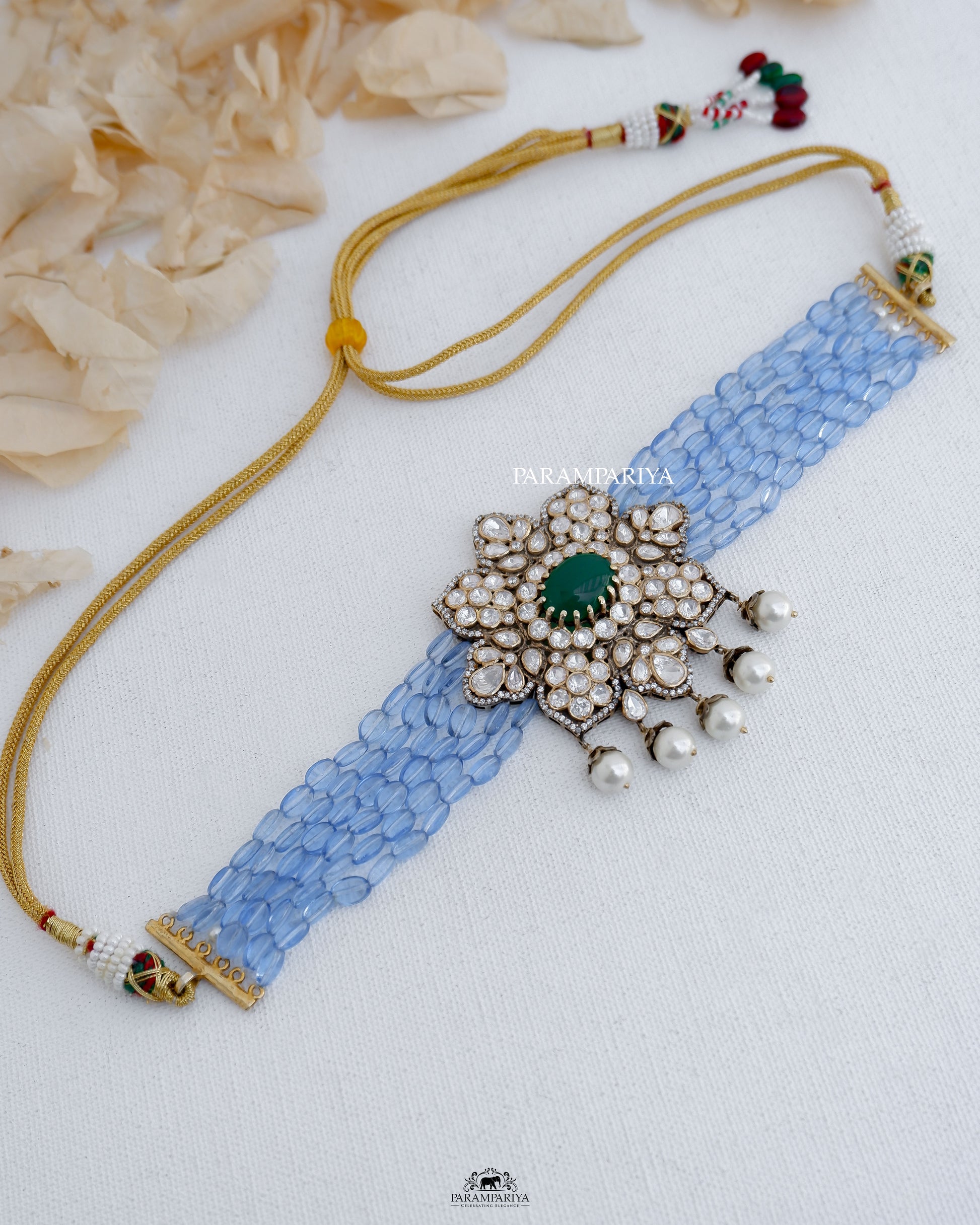 Dreamy Tanzanite!!
92.5 pure silver micron gold plated moissanite choker with tanzanite beads.

#tanzanite #choker #tanzanitebeads #tanzanitechoker