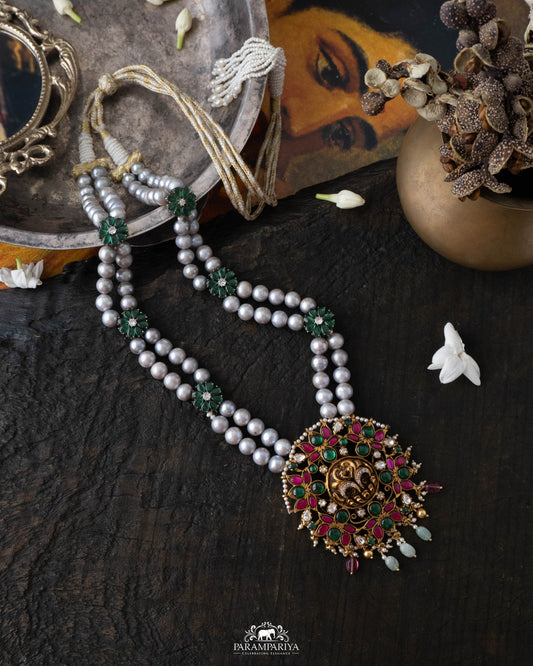 Tanvi Necklace