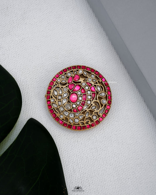 Peacock Pendant!!

this pure silver kundan pendant.
