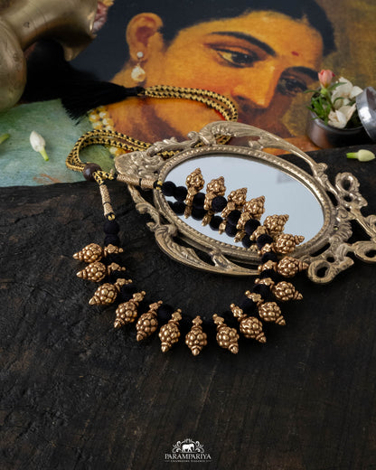 Tarunika Necklace