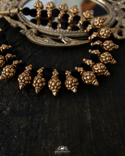 Tarunika Necklace