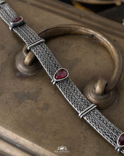 Pravara Bracelet (Single)